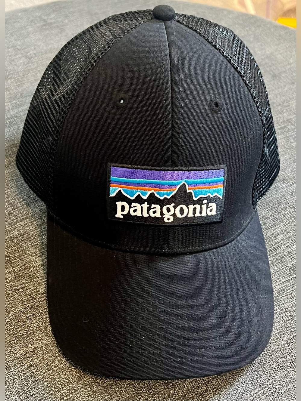 Patagonia Hat Black Baseball Cap Mesh Trucker Logo Patch NWOT Adjustable